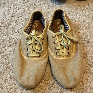 TOMS Light Brown Lace-Up Shoes
